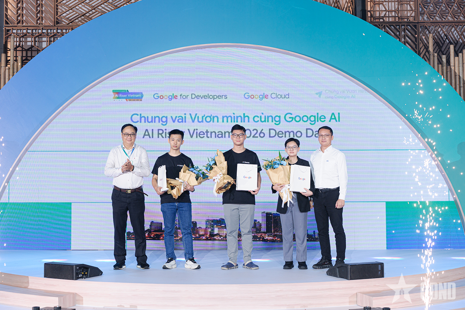Thúc đẩy ứng dụng trí tuệ nhân tạo thực tiễn tại Việt Nam 